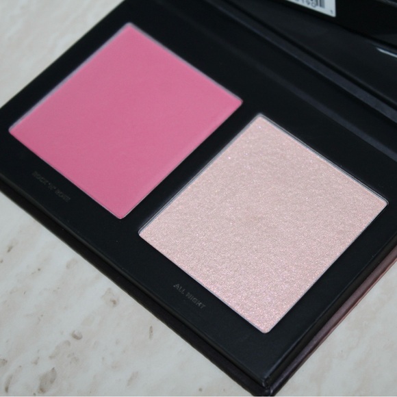 Haus Labs by Lady Gaga Head Rush Rock ‘n’ Rose/All Night Blush & Highlighter Duo - Picture 14 of 16